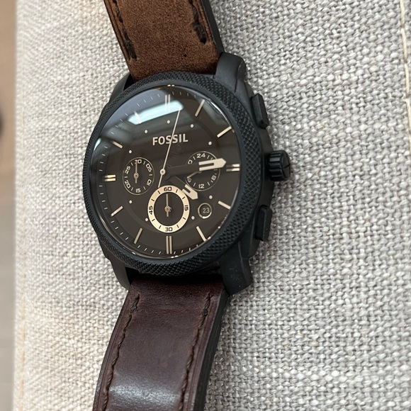 Fossil Men’s Leather Watch (Chronograph and Date) - Picture 2 of 15